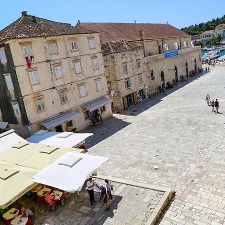 Hvar Piazza * Hvar Town