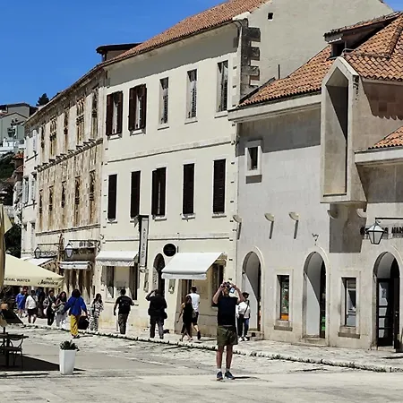 Kolbe Hvar Piazza Apartment Hvar Town