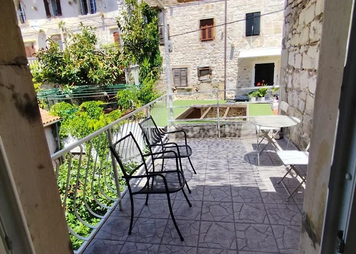 Kolbe Hvar Piazza * 赫瓦尔
