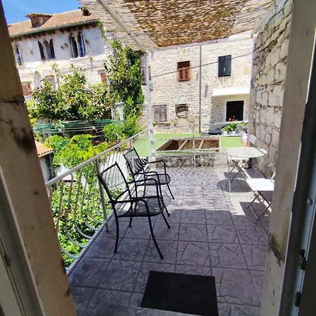 Kolbe Hvar Piazza * Хвар