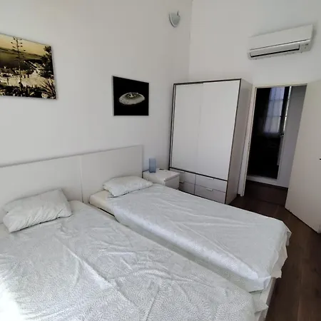 Kolbe Hvar Piazza Апартаменты