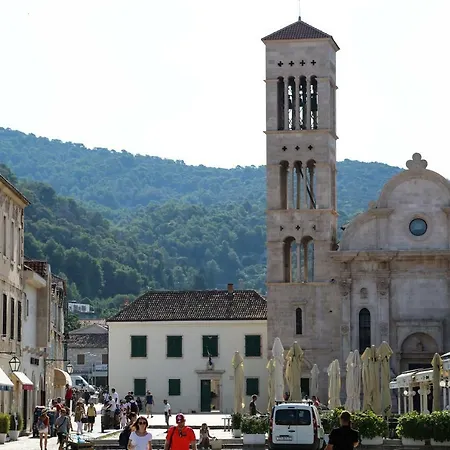 Апартаменты Kolbe Hvar Piazza